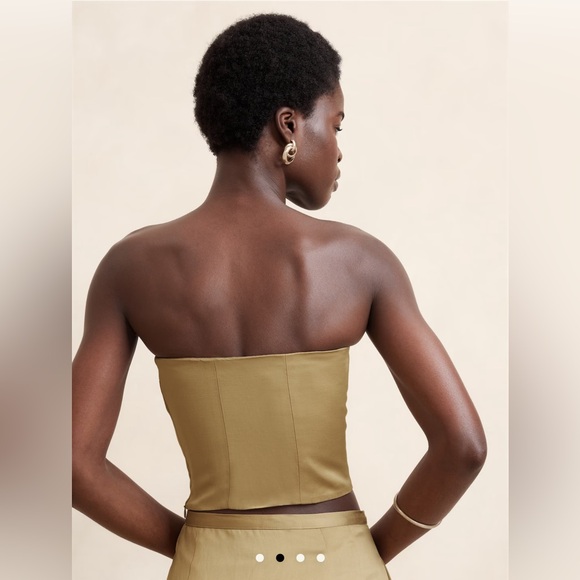NWT. Size 6. Banana Republic Tan Satin Cropped Top. Straps included. - Picture 3 of 8